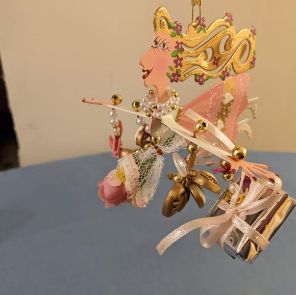 Bridesmaid Ornament Gifts - Picture 5 of 6